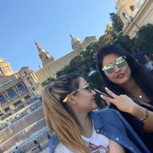 Meet your Posher, Samira